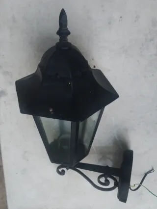 Farol exterior negro metal y cristal