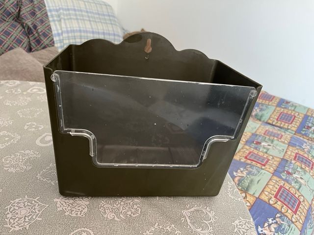 Jaula y casillero para pájaros