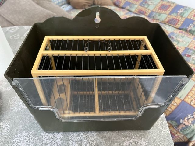 Jaula y casillero para pájaros