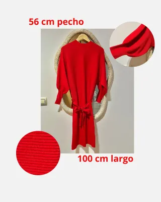 Vestido rojo de punto con cinturón