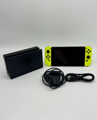 Nintendo Switch Completa + Scheda SD 256GB