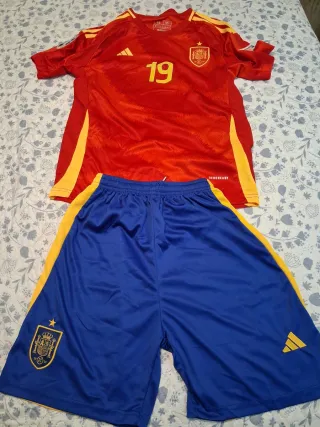 Conjunto Fútbol España Niño Talla 19