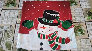 Copricuscini Natalizi Pupazzo Neve misura 50x50