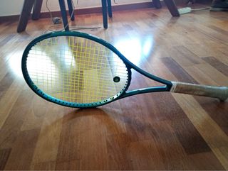 Raqueta Wilson Blade V9 285g puño 3 cabeza 100