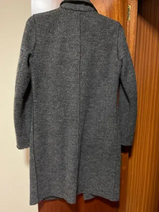 Abrigo ONLY gris talla M