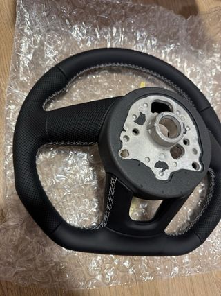 Volante S Negro achatado