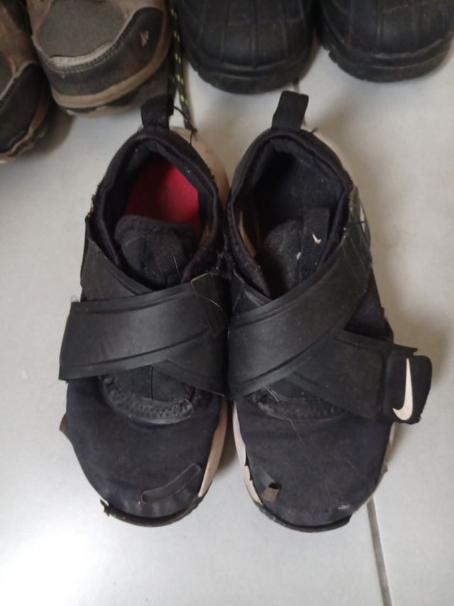 Scarpe Lotto Bambino Taglia 28-30 trekking, sci