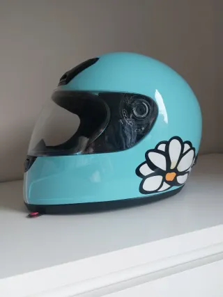 Casco de moto nuevo.