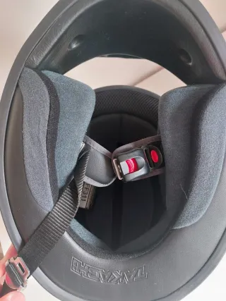 Casco de moto nuevo.