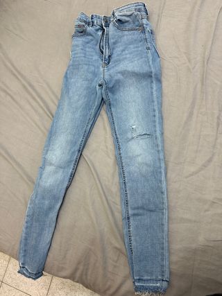 Jeans elasticizzati Stradivarius taglia 42