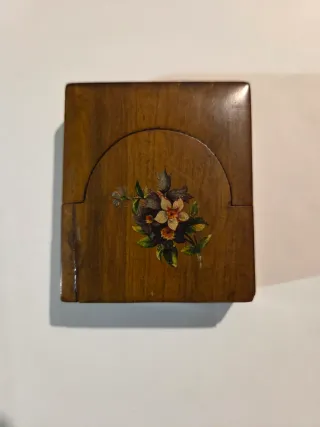 Antico porta orologio da tasca in legno