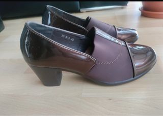 Zapatos confort marrones talla 40