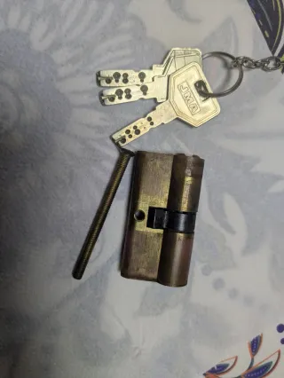 Bombín Ezcurra Dorado de seguridad 60mm 