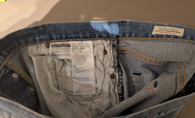 Levi's 501 Jeans W33 strappati