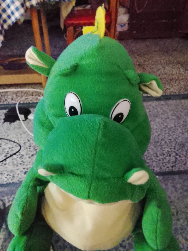 Peluche dragón verde