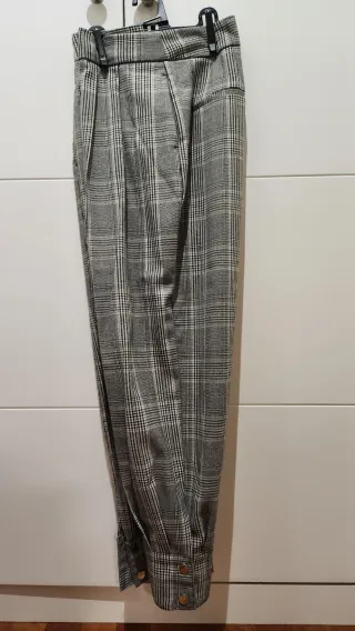 Pantalón Zara cuadros Talla M