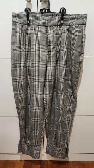Pantalón Zara cuadros Talla M