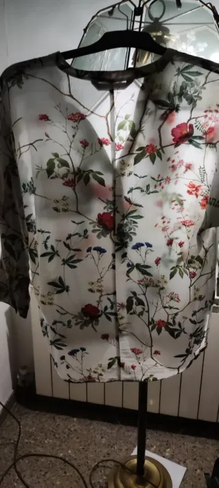 Blusa floral mujer