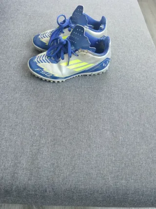 Zapatos de fútbol Adidas