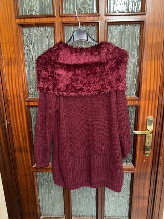 Maglione lungo bordeaux con collo