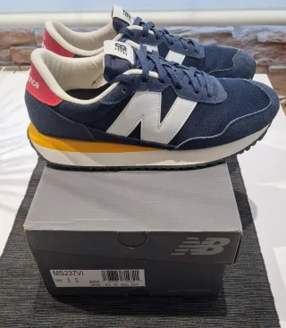 Zapatillas New Balance MS237VI Azul/Rojo Talla 42.