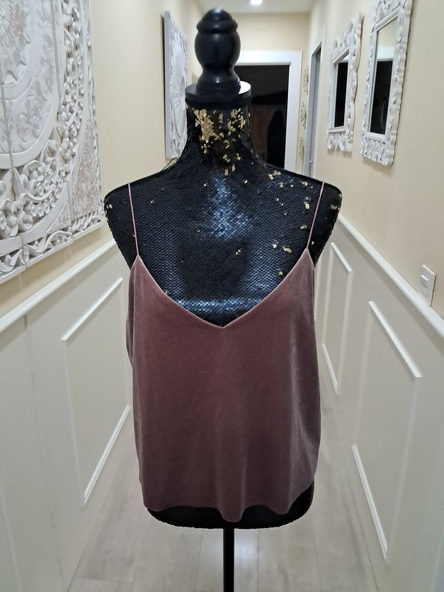 Jersey ,camisetas  con capucha ,sobrecamisa, chale