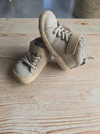 Botas zapato Feroz Talla 24
