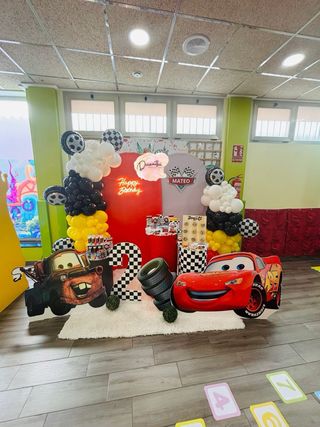 Alquiler mobiliario para fiestas
DECORACIÓNES