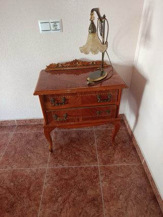 Dormitorio antiguo completo