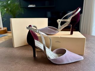 Zapatos de tacón terciopelo y piel