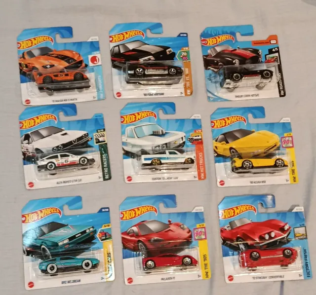 Hot Wheels Escala 1:64