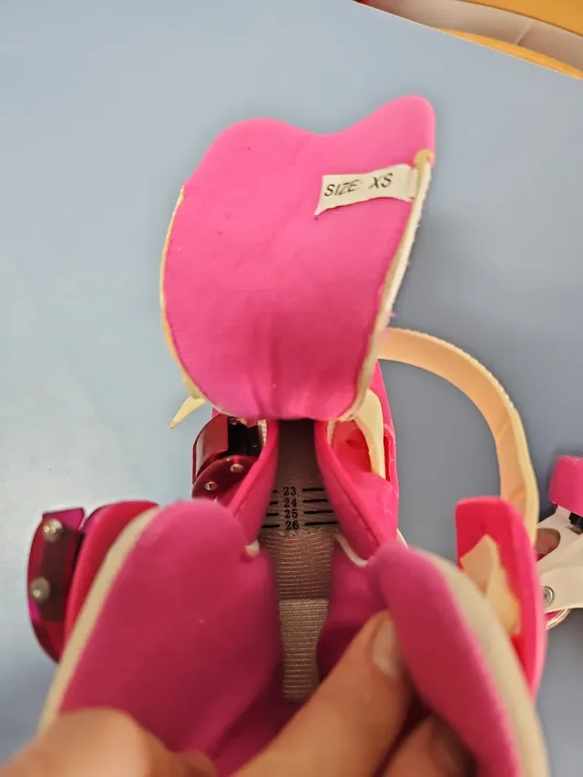 Patines en línea niña rosas