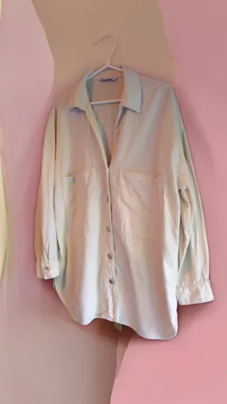 Camisa larga Zara beige
