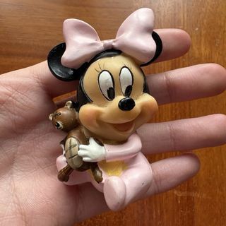 Baby Minnie in Resina con Orsacchiotto