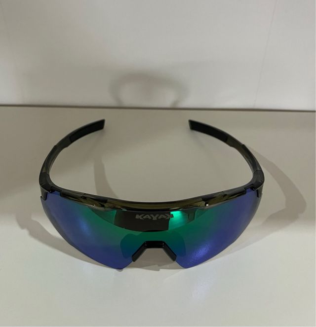 Occhiali da sole sportivo specchiati verde