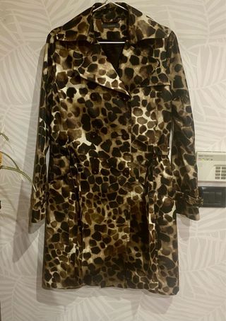 Gabardina animal print Liz Claiborne Talla S