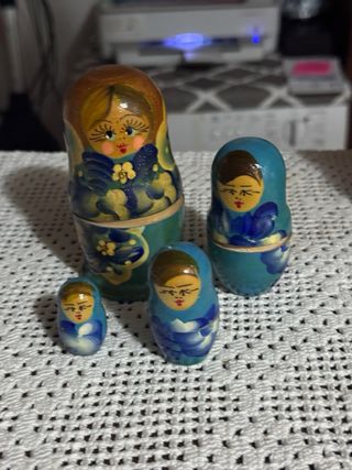 Bambola Matrioska dipinta a mano