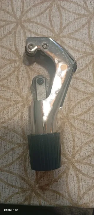 Cortatubos 1/8 a 11/8 (4-28mm)