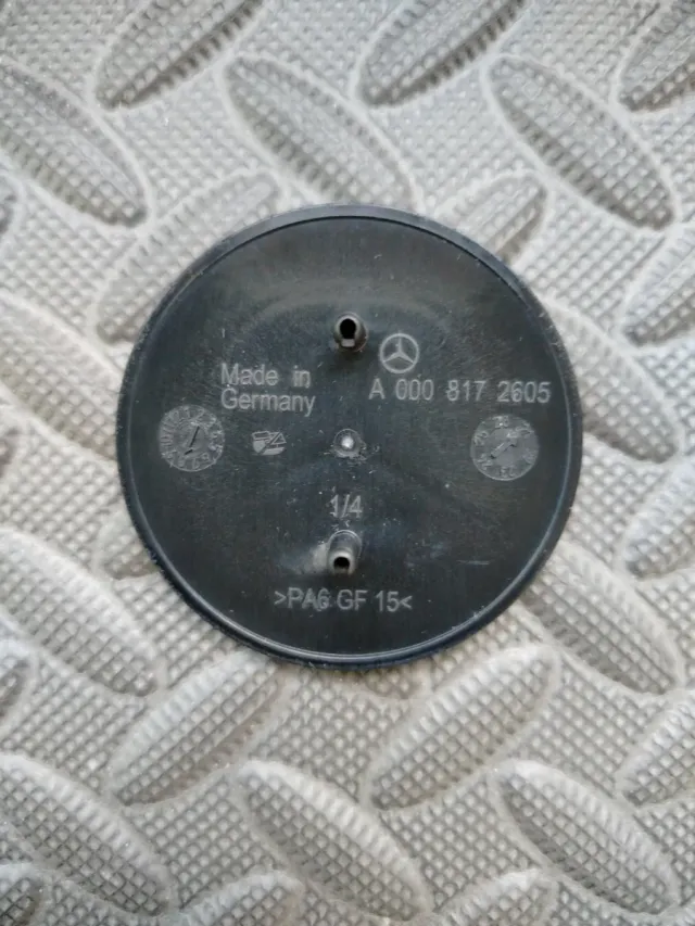 Emblema Mercedes Benz Capó Negro