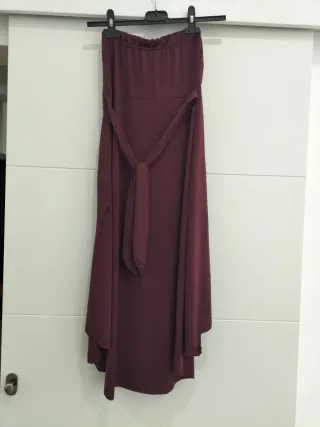 Vestido de fiesta morado con plateado