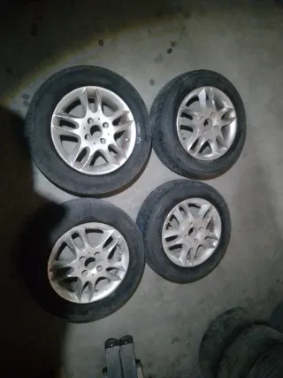 4 Llantas 14 4x100 con Neumáticos
