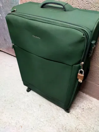 Maleta grande 4 ruedas, como nueva marca Emilio Tu