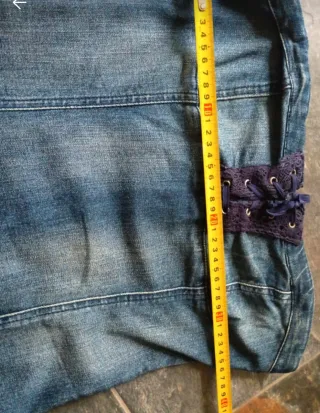Vestito jeans senza spalline con lacci