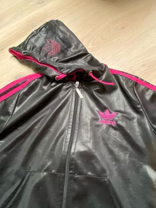 Chaqueta Adidas Chile 62 Talla S Negra y Rosa