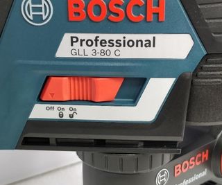 Nivel Láser Bosch GLL3-80C Profesional 30m
