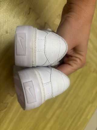 Zapatillas Nike niño/niña Talla 38,5. Sin estrenar