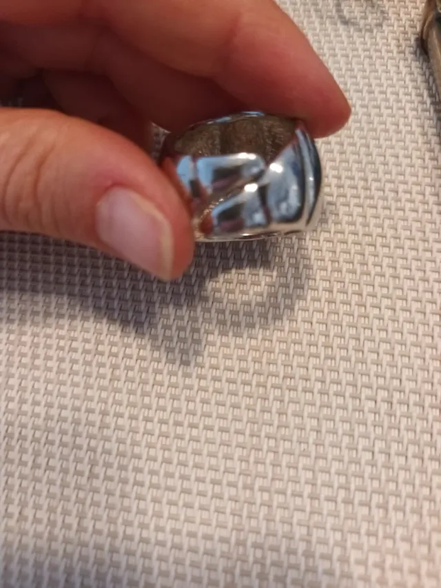 Anillo Fossil Plateado ajustable 16 mm