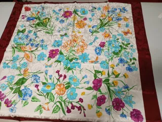 Foulard in pura seta vintage floreale