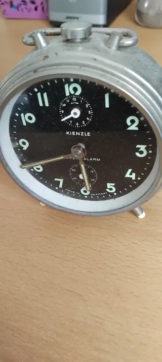 Reloj despertador Kienzle antiguo