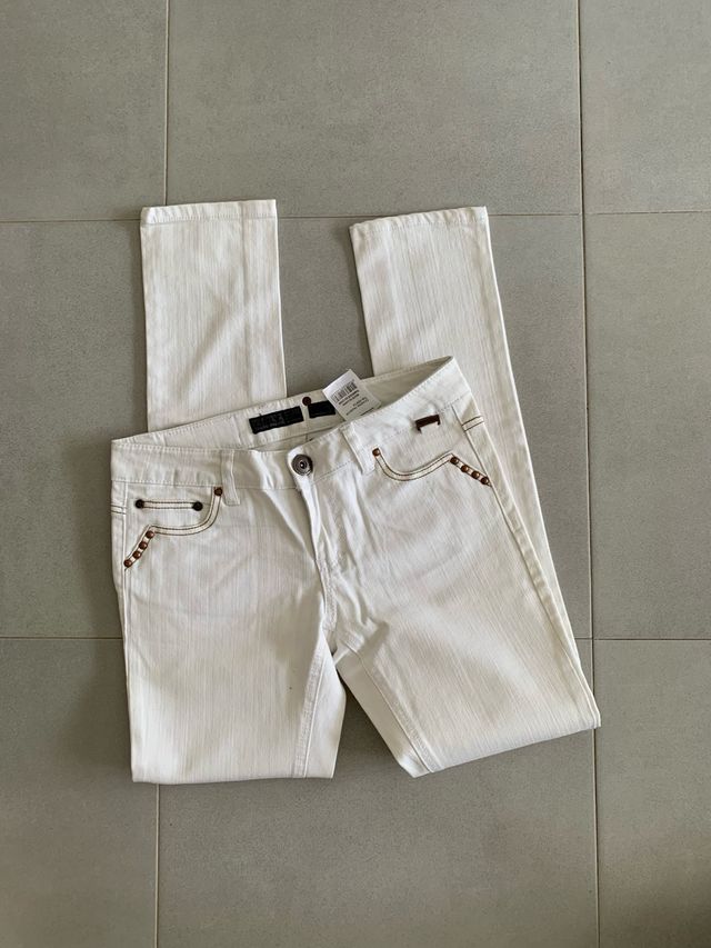 Vaqueros Skinny Only Blancos